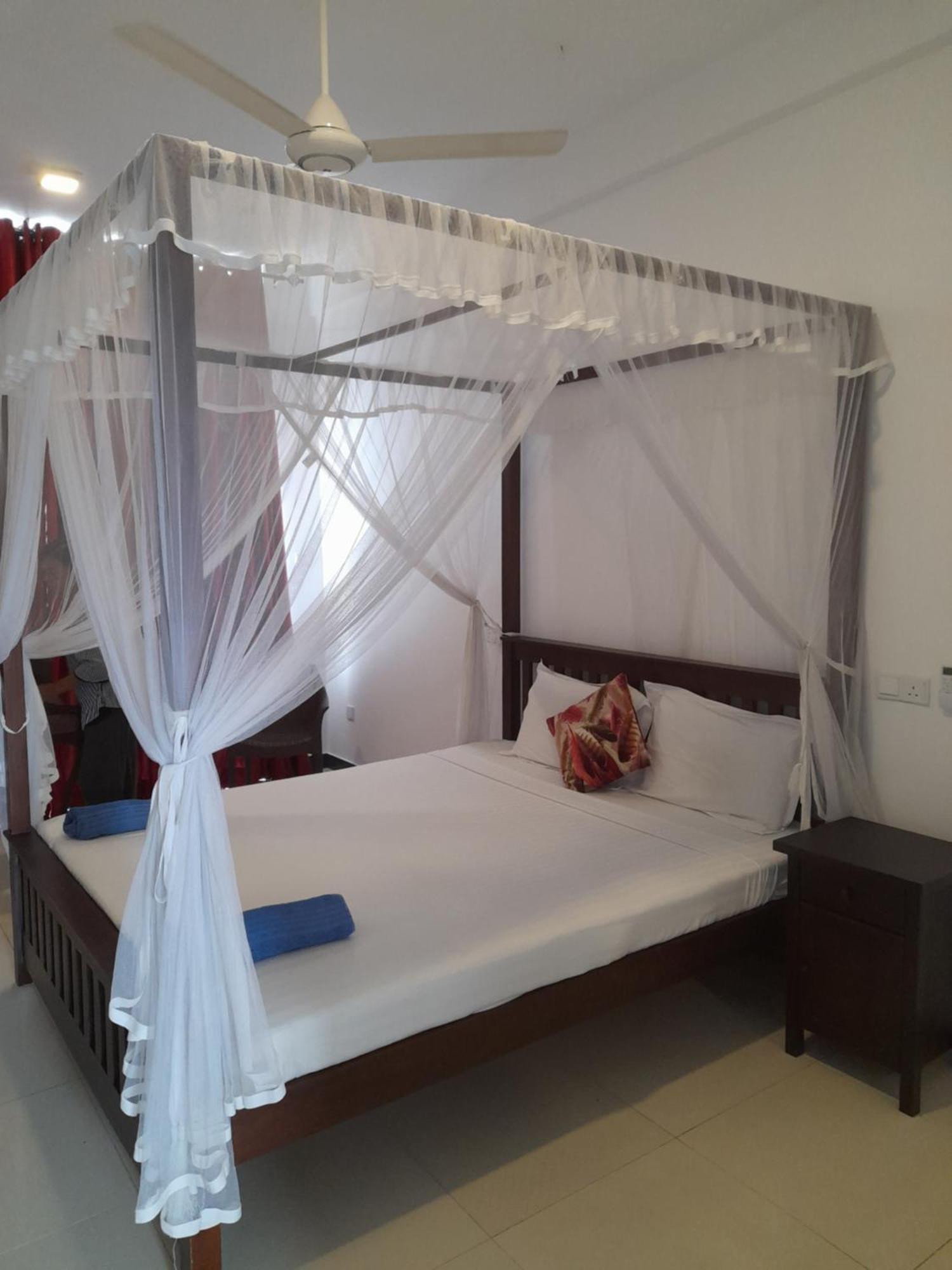 Hotel Marine At Negombo Beach Ngoại thất bức ảnh
