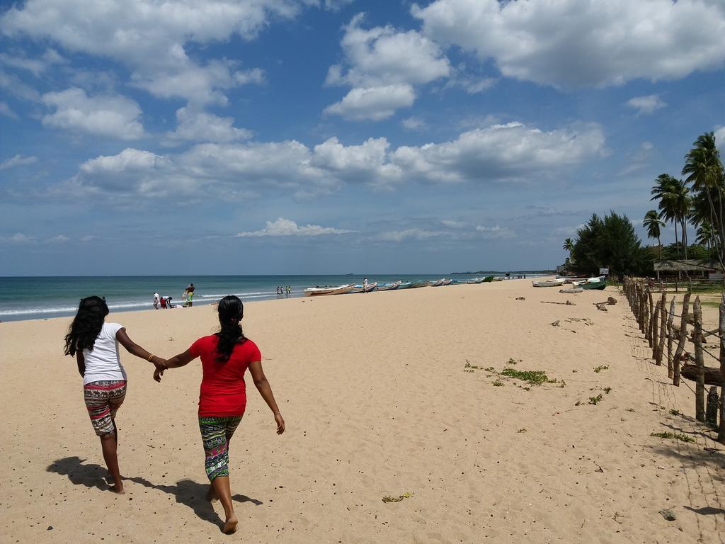Hotel Marine At Negombo Beach Ngoại thất bức ảnh